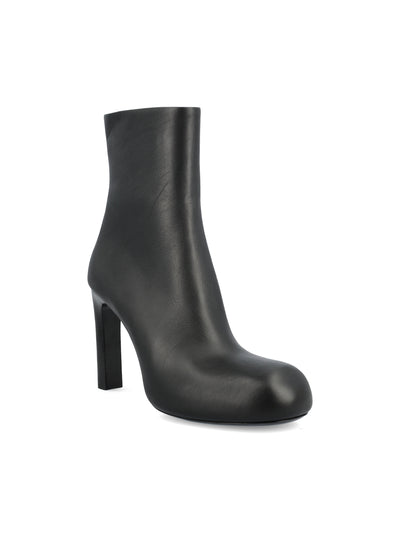 Stivali realizzati in pelle. 844897 WBDH51081 BALENCIAGA
