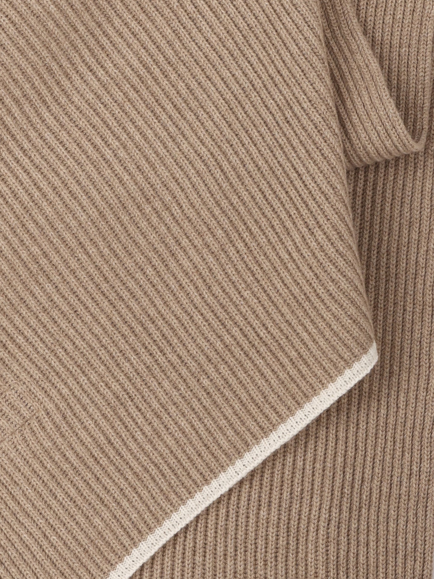 Sciarpa realizzata in cashmere. M12504989 CC397 BRUNELLO CUCINELLI