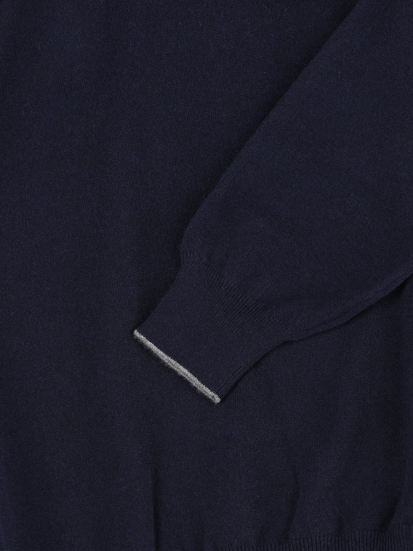 Maglia realizzata in cashmere. M2200103 CW425 BRUNELLO CUCINELLI
