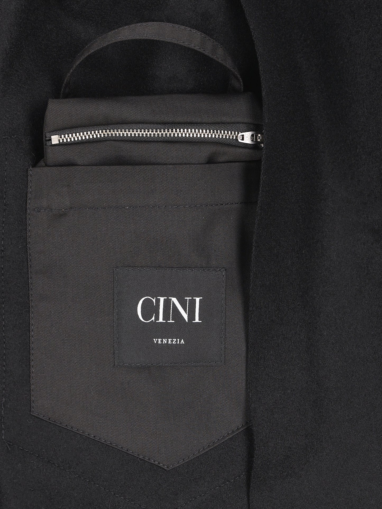 Cappotto realizzato in misto lana vergine. C396CSU 610128 CINI