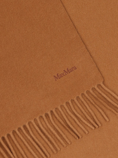 Sciarpa realizzata in cashmere. 2524546332600 009 MAX MARA
