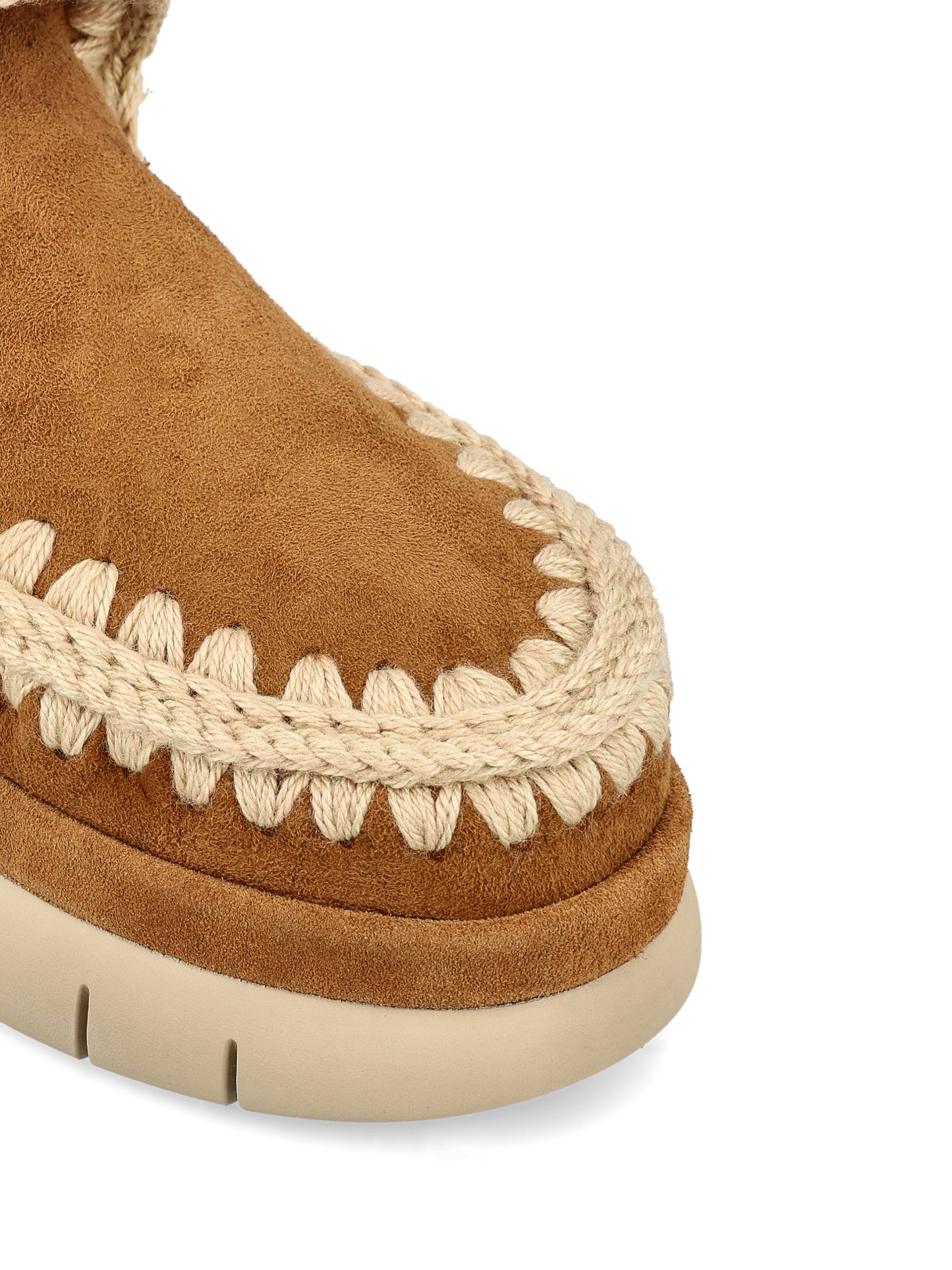 Sneakers realizzate in suede. FW751000A COG MOU