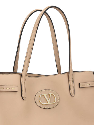Borsa realizzata in pelle di vitello. 7W2B0R19CVC WRP VALENTINO GARAVANI