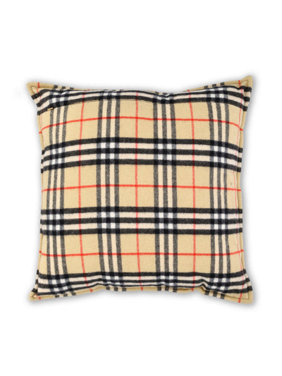 Cuscino realizzato in cashmere. 8119492 B9368 BURBERRY