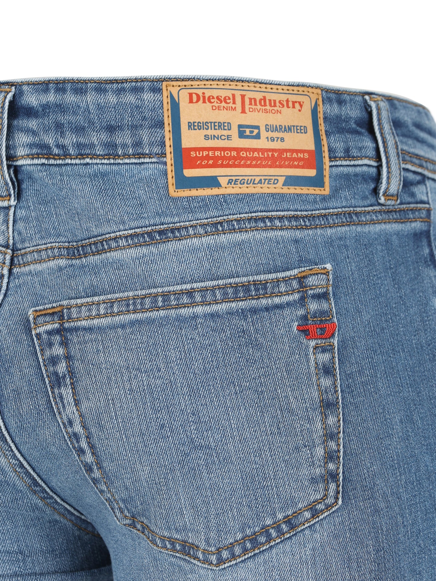 Jeans realizzati in cotone. A11003 0ADBH01 DIESEL