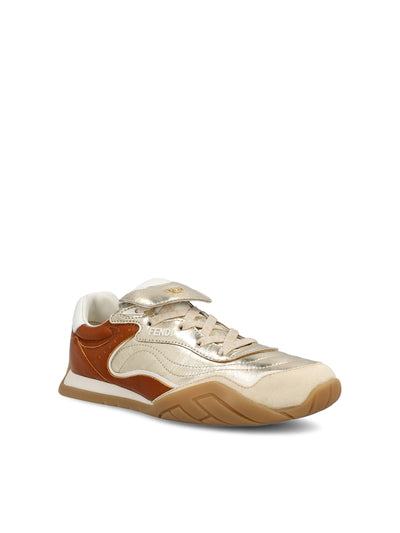 Sneakers realizzate in pelle di vitello. 8E8820 AYFCF1TZ3 FENDI
