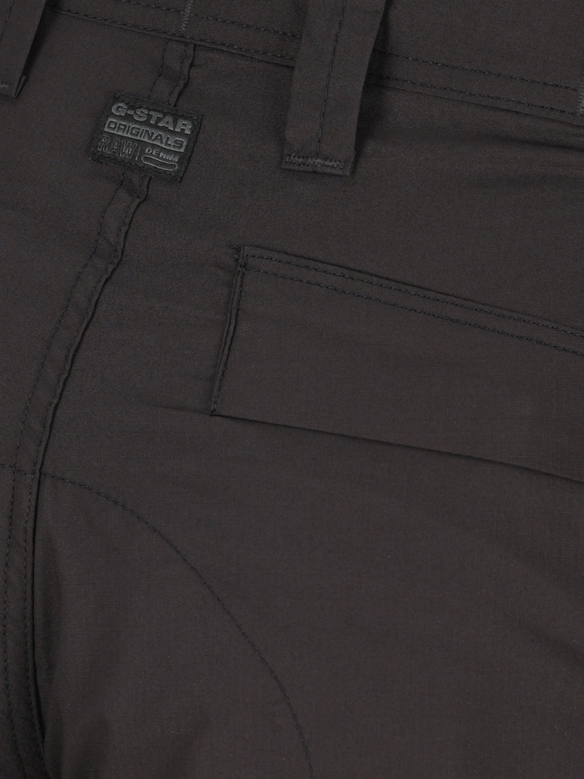 Pantaloni realizzati in cotone. D23677-D308 648 G-STAR
