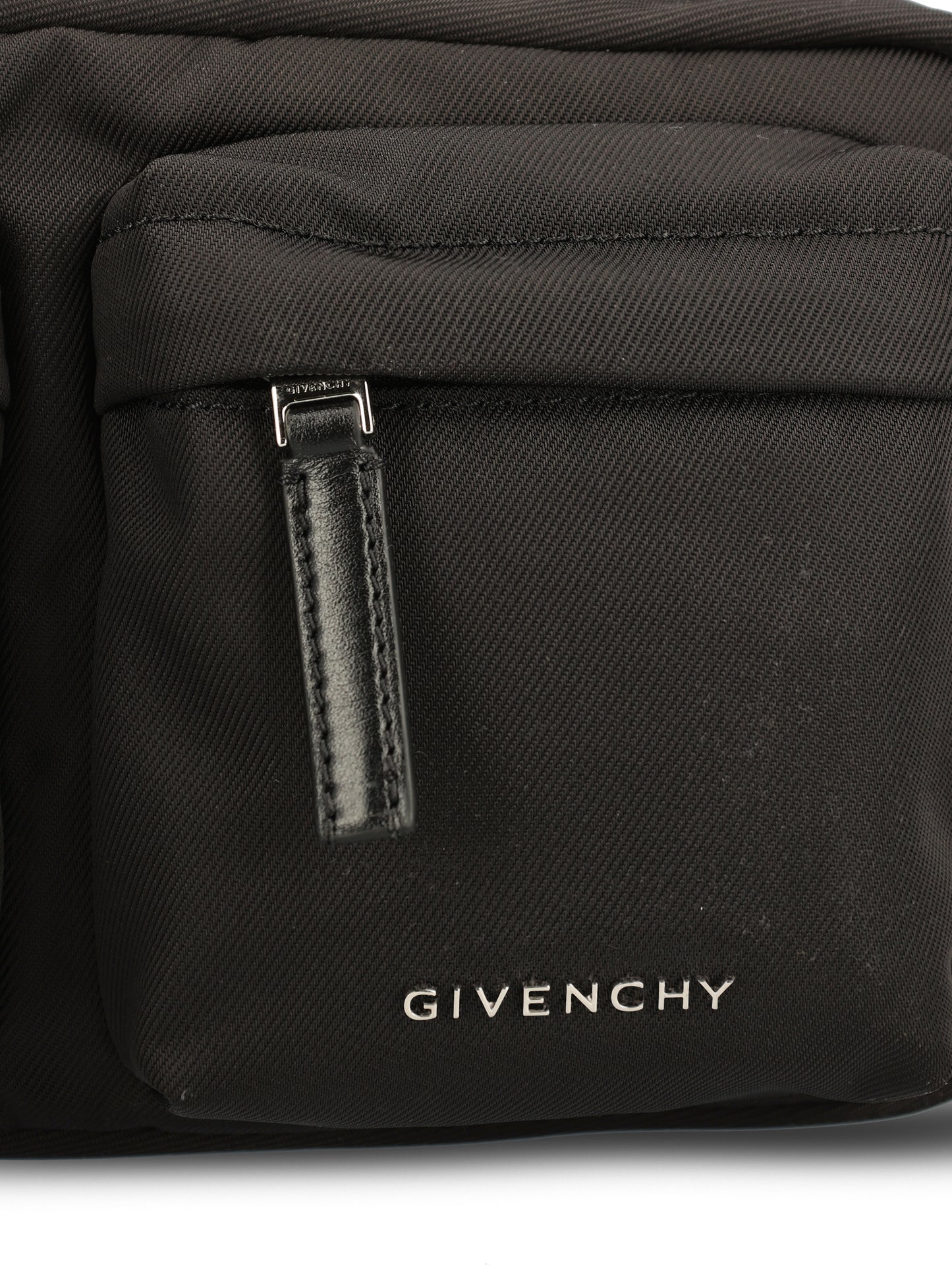 Marsupio realizzato in poliammide. BK50F8K1ZL 001 GIVENCHY