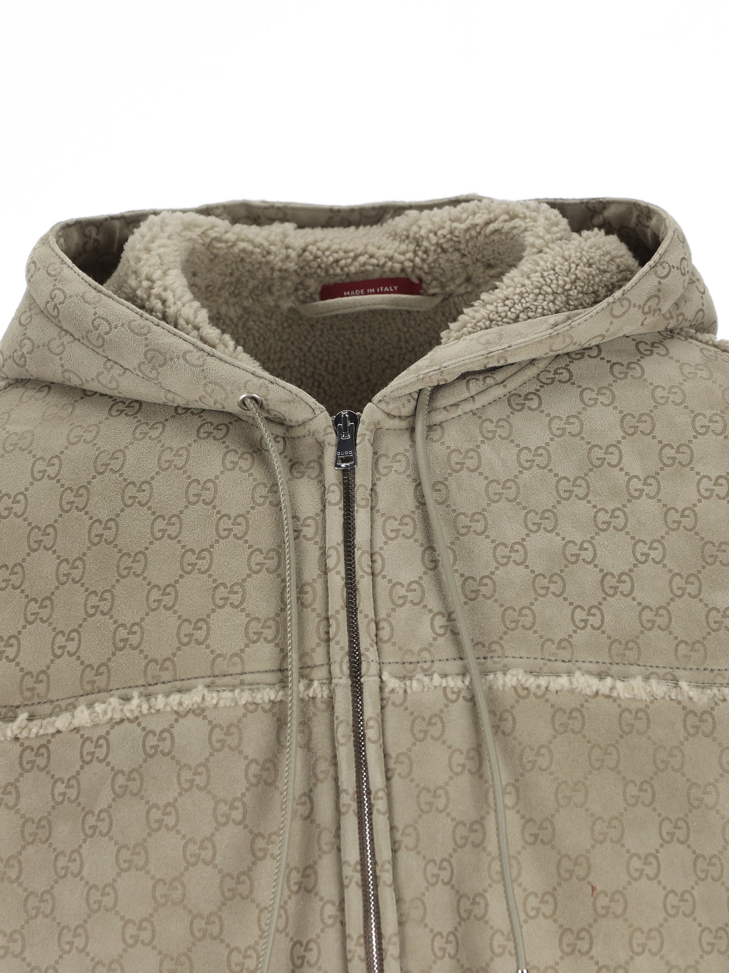 Felpa realizzata in pelliccia di agnello. 853271 XSAID2139 GUCCI