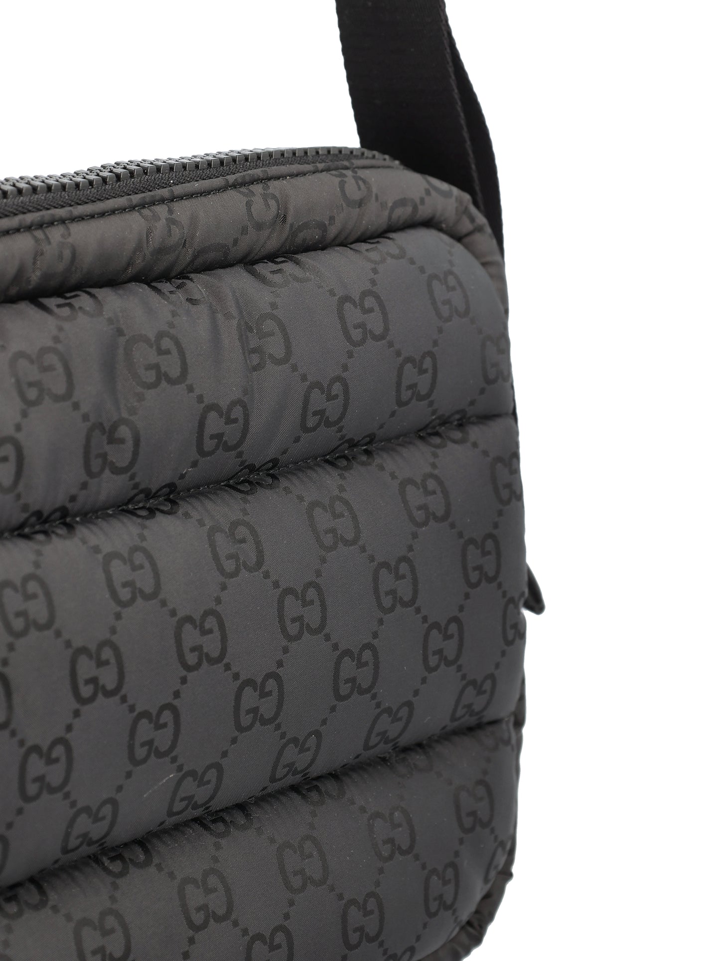 Borsa realizzata in poliammide. 854783 FAFG31053 GUCCI