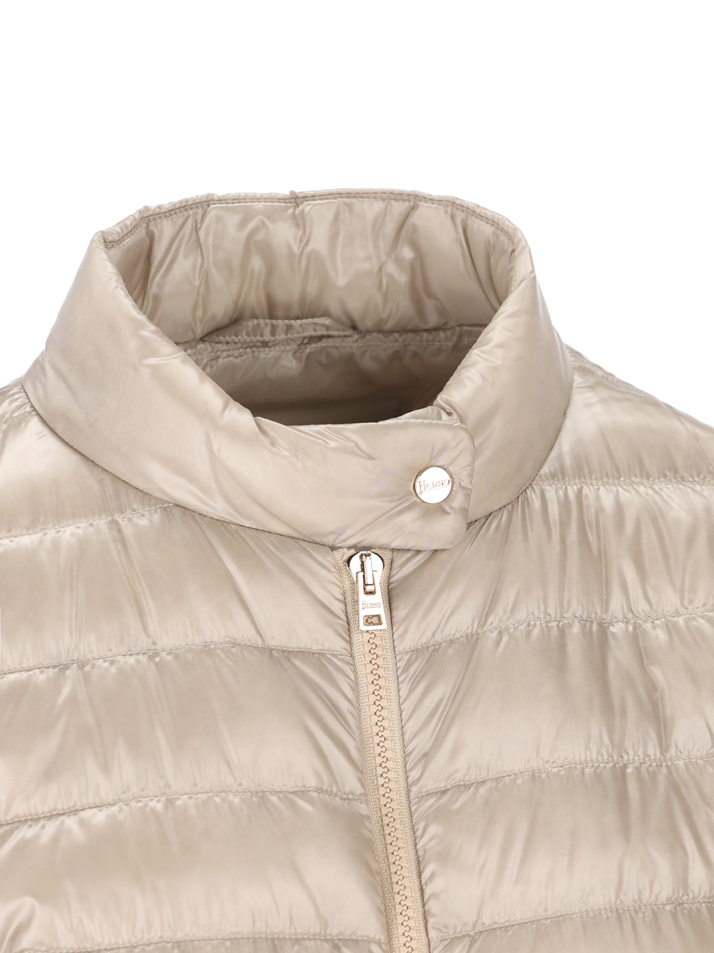 Piumino realizzato in poliammide. PI002039D 12017Z1985 HERNO