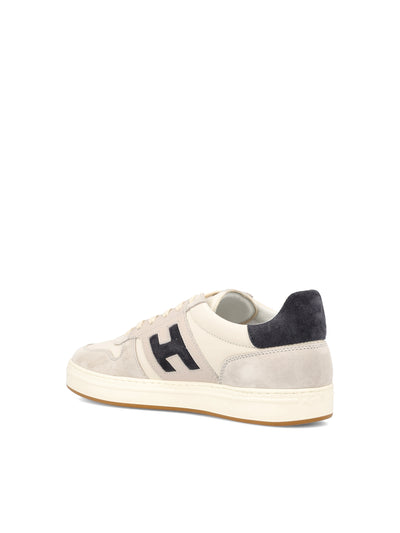 Sneakers realizzate in pelle scamosciata. HXM6680FZ00UHC 687N HOGAN