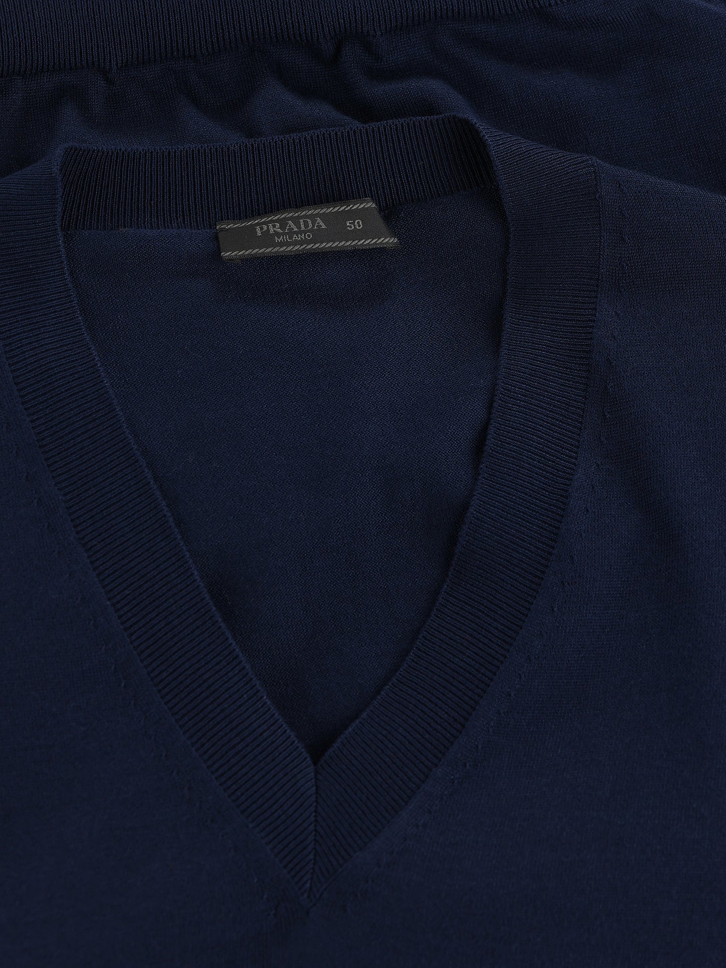 Maglia realizzata in cotone. UMF211 1813F0008 PRADA