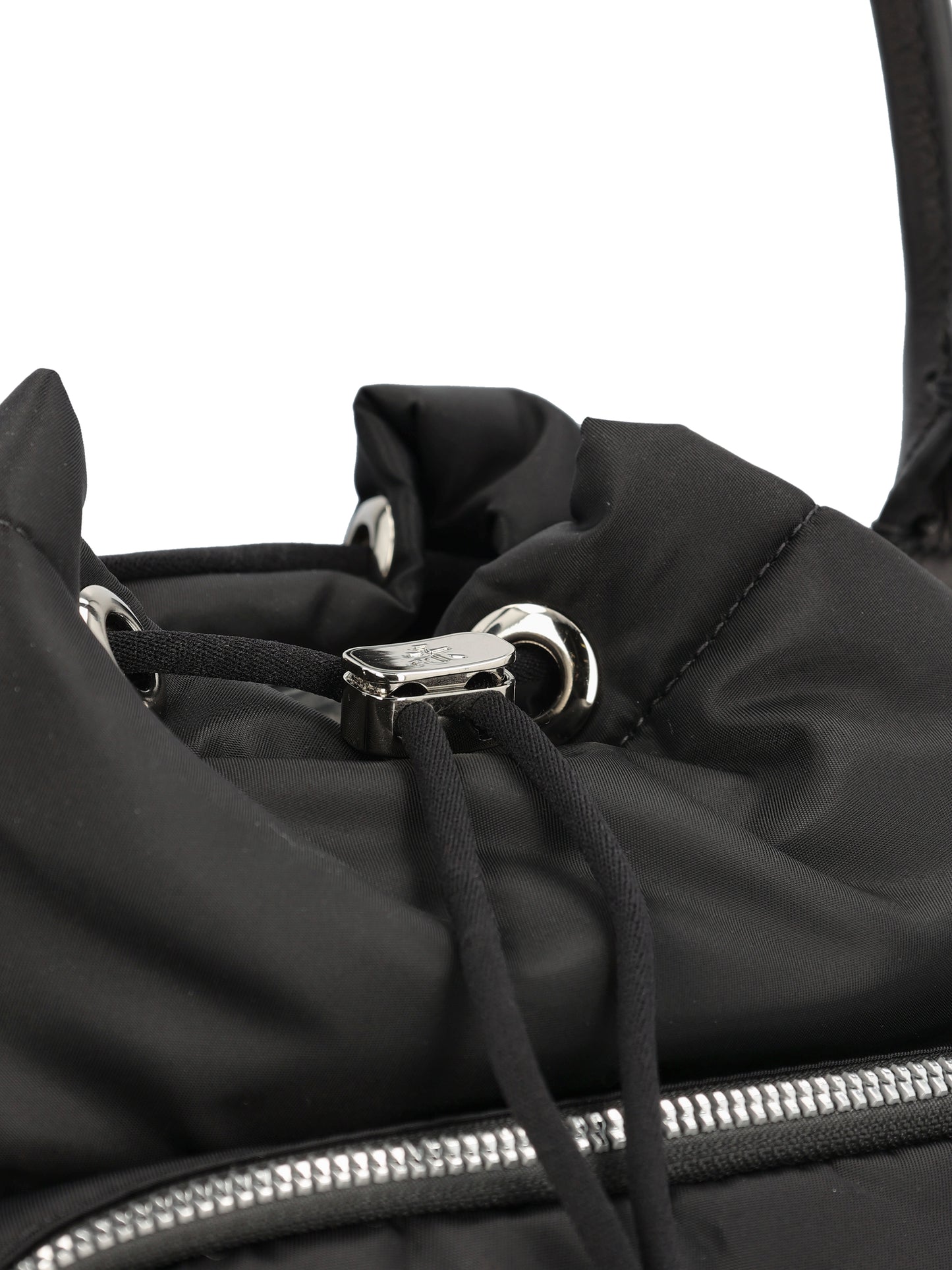 Borsa realizzata in nylon. MIA 2135 PREMIATA