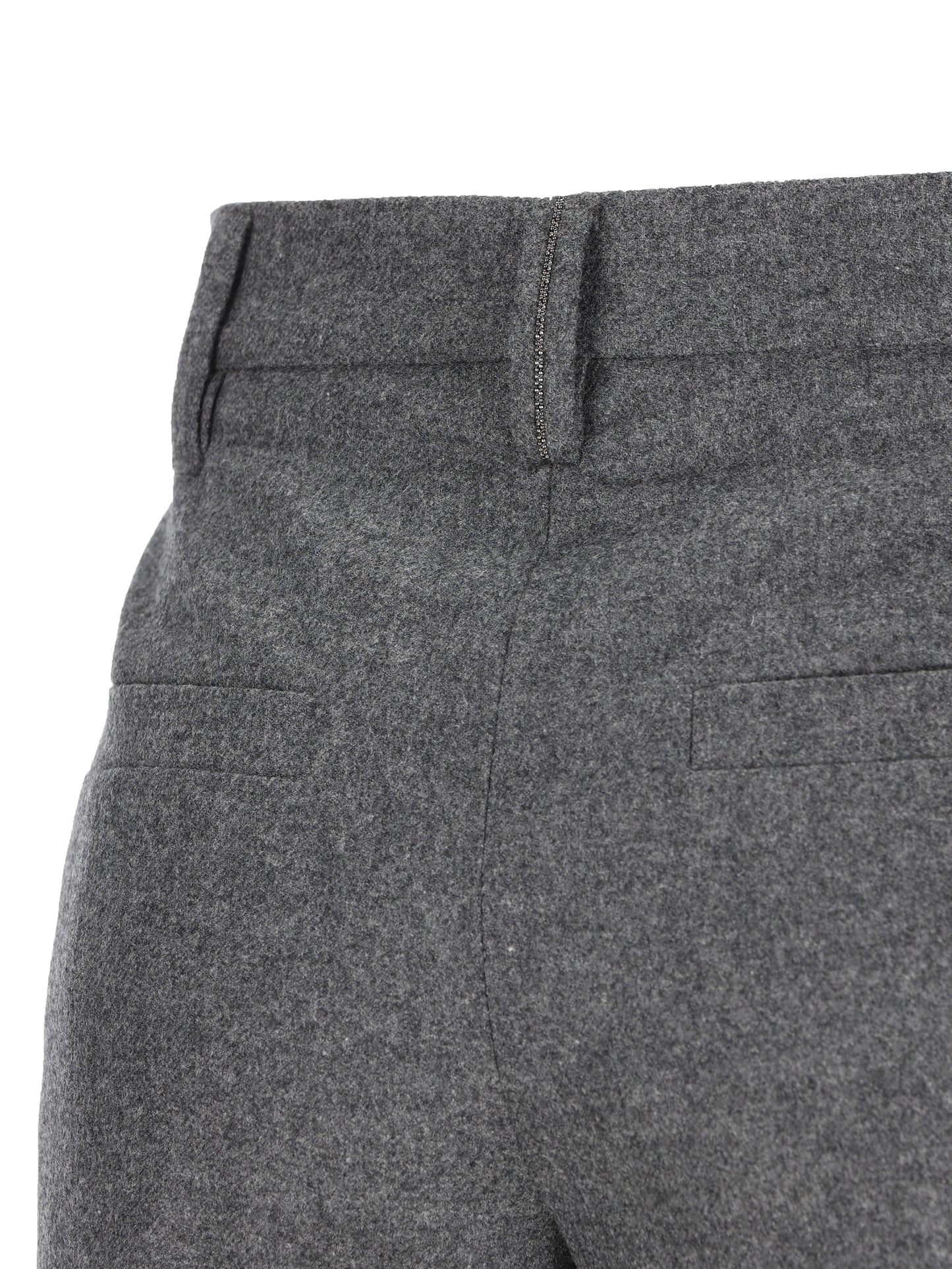 Pantaloni realizzati in lana vergine. MB162P9358 C032 BRUNELLO CUCINELLI