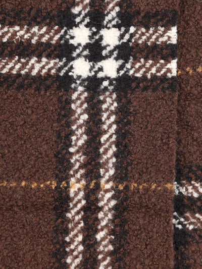 Sciarpa realizzata in lana. 8133113 C5936 BURBERRY