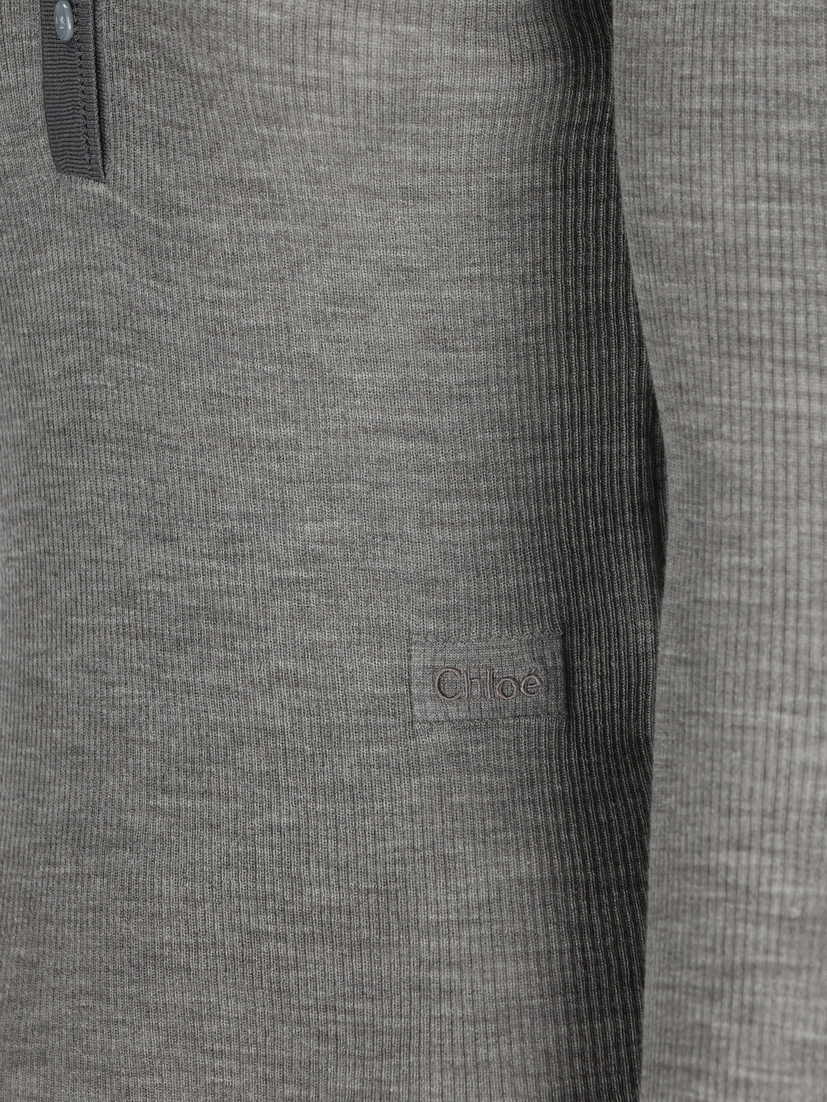 Maglia realizzata in lana. CH26WMP43580 01B CHLOE'