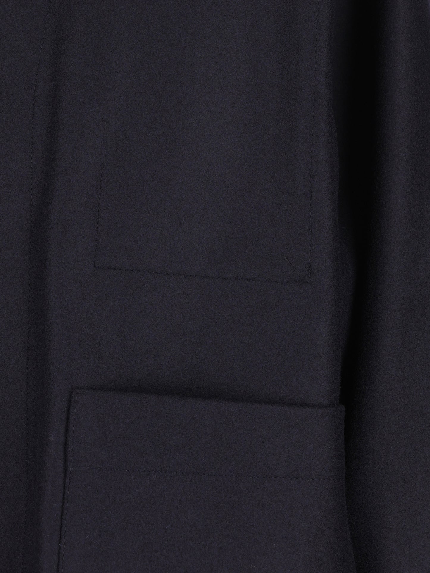 Cappotto realizzato in lana. C454CSU 616017 CINI