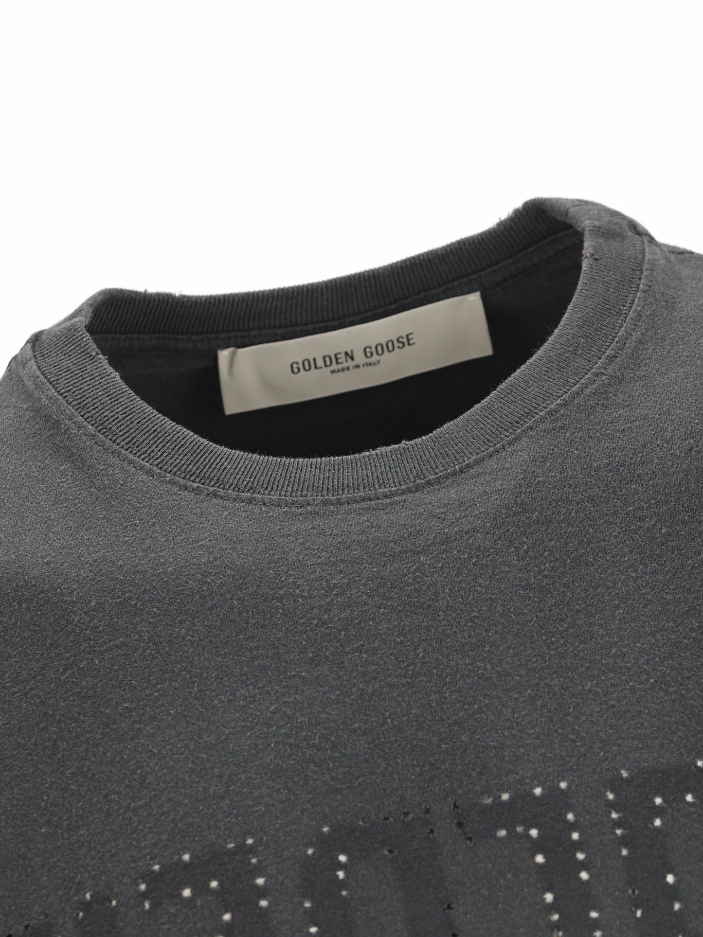 T-Shirt realizzata in cotone. GMP01220 P00067160318 GOLDEN GOOSE