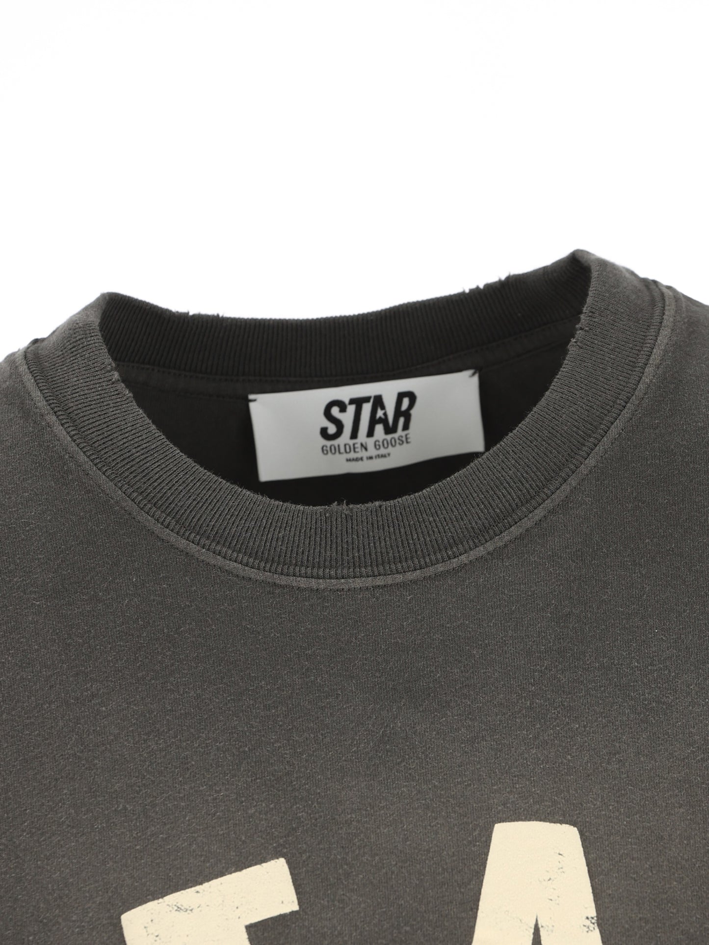 T-Shirt realizzata in cotone. GUP01873 P00241960666 GOLDEN GOOSE