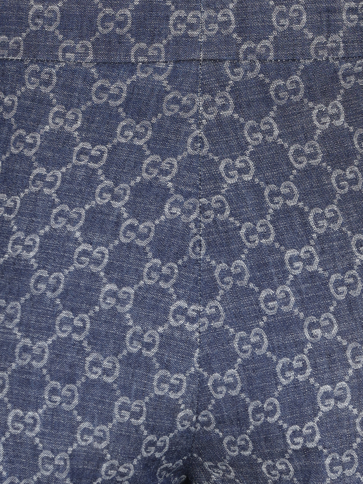 Pantaloni realizzati in denim. 875442 XDDG34011 GUCCI