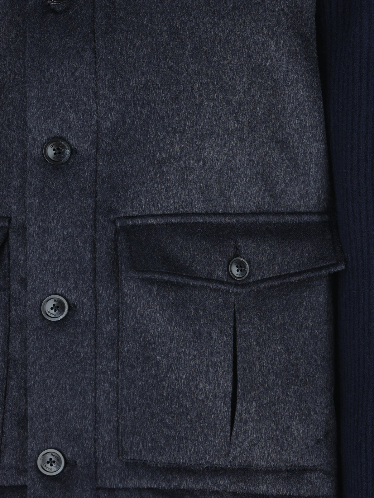 Giacca realizzata in misto cashmere GI000701U 381329200 HERNO