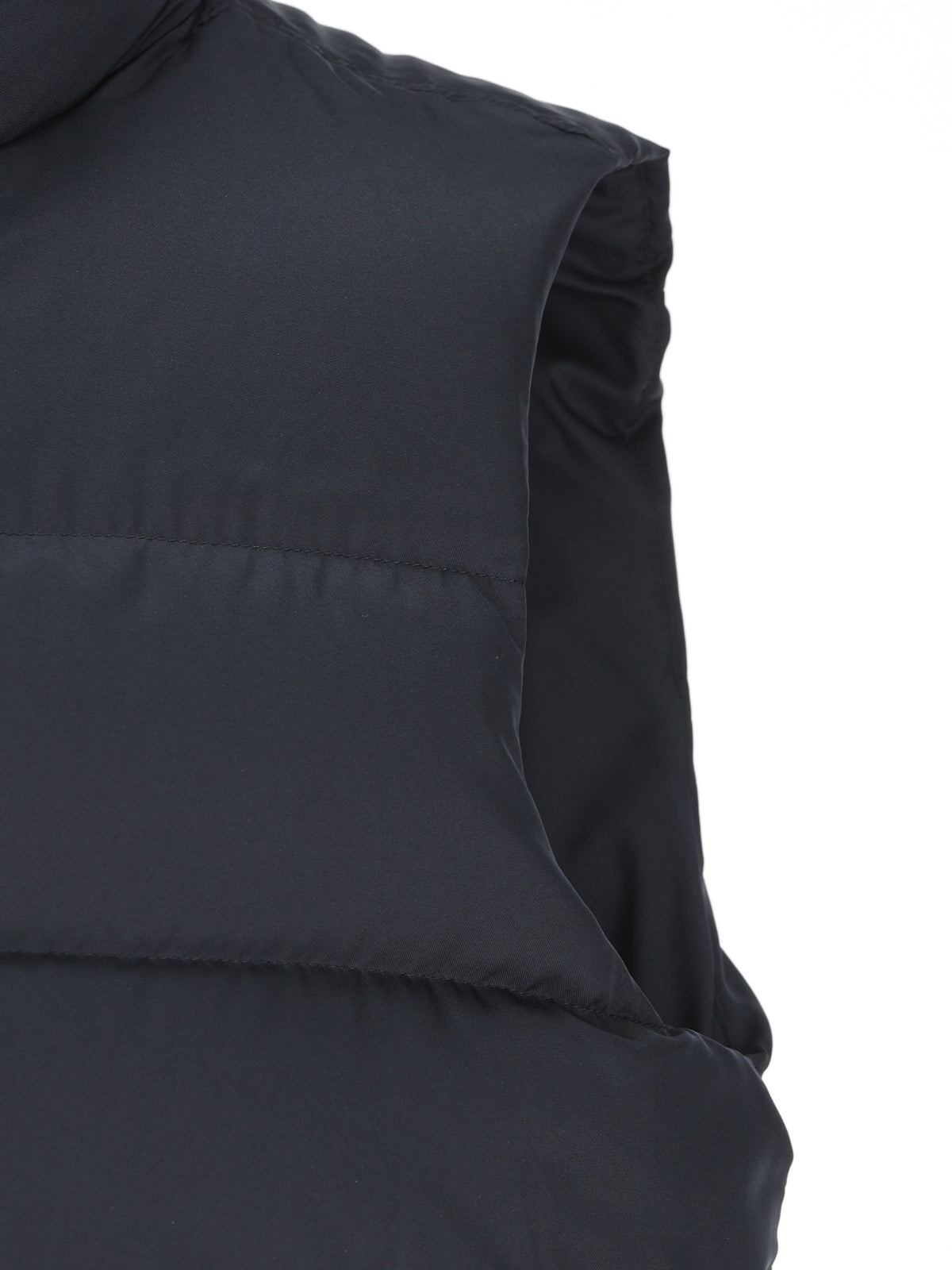 Gilet realizzato in poliestere. PI001267U PI001267U9200 HERNO