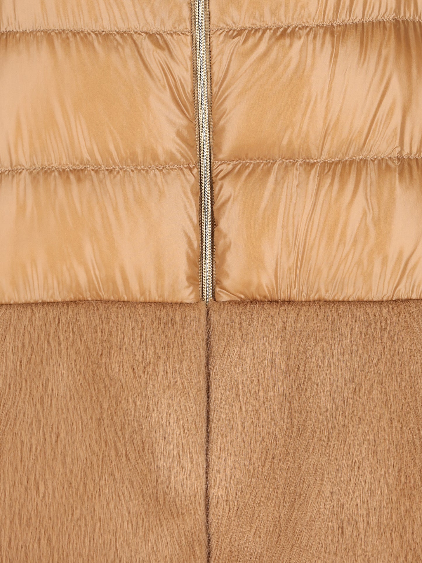 Piumino realizzato in nylon. PI001933D 12017Z2157 HERNO