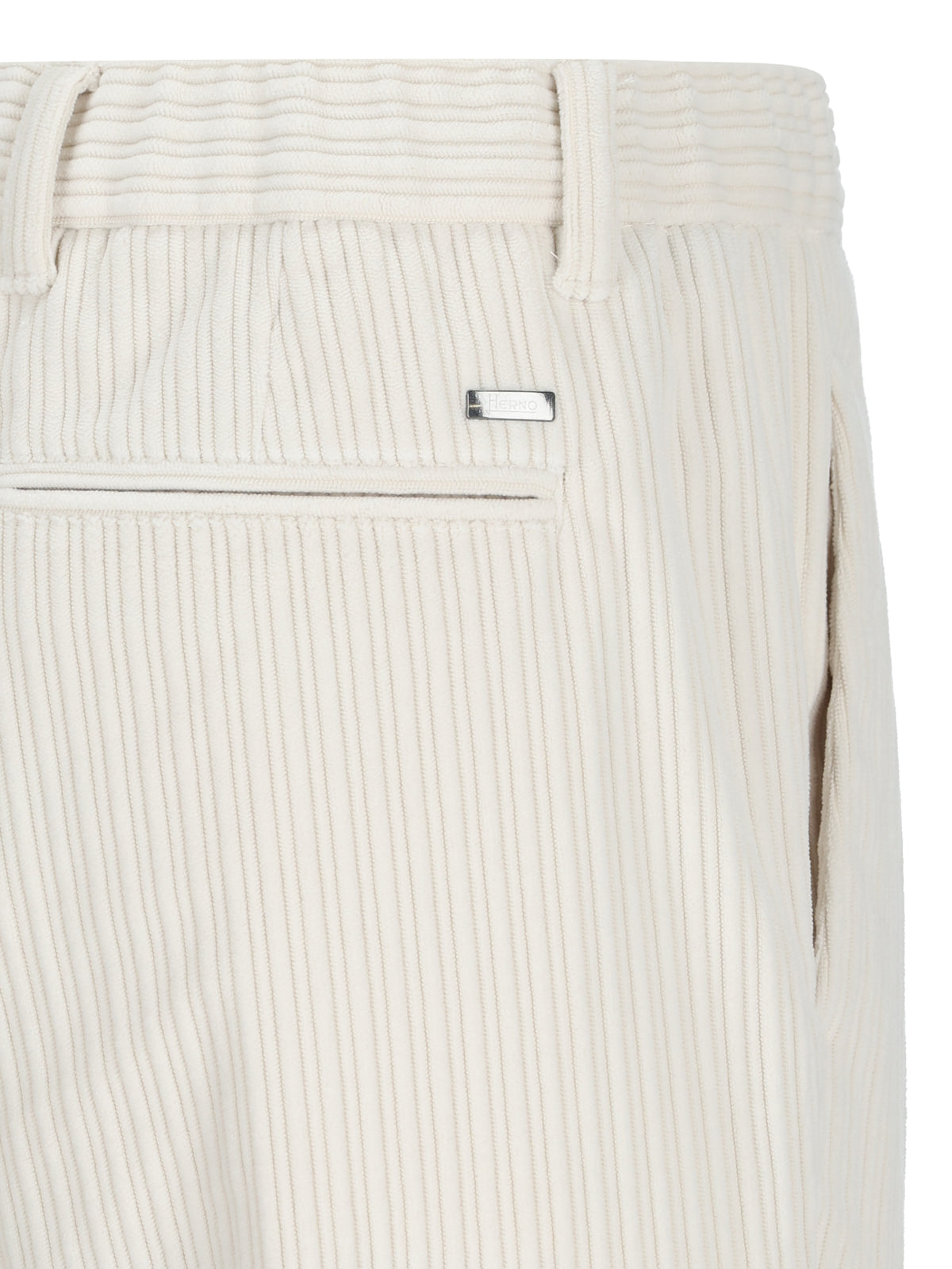Pantaloni realizzati in velluto PT000239U 129131200 HERNO