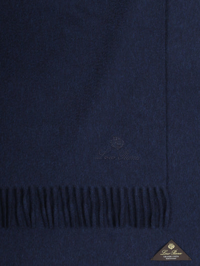 Sciarpa realizzata in cashmere. FAO3774 W1K1 LORO PIANA