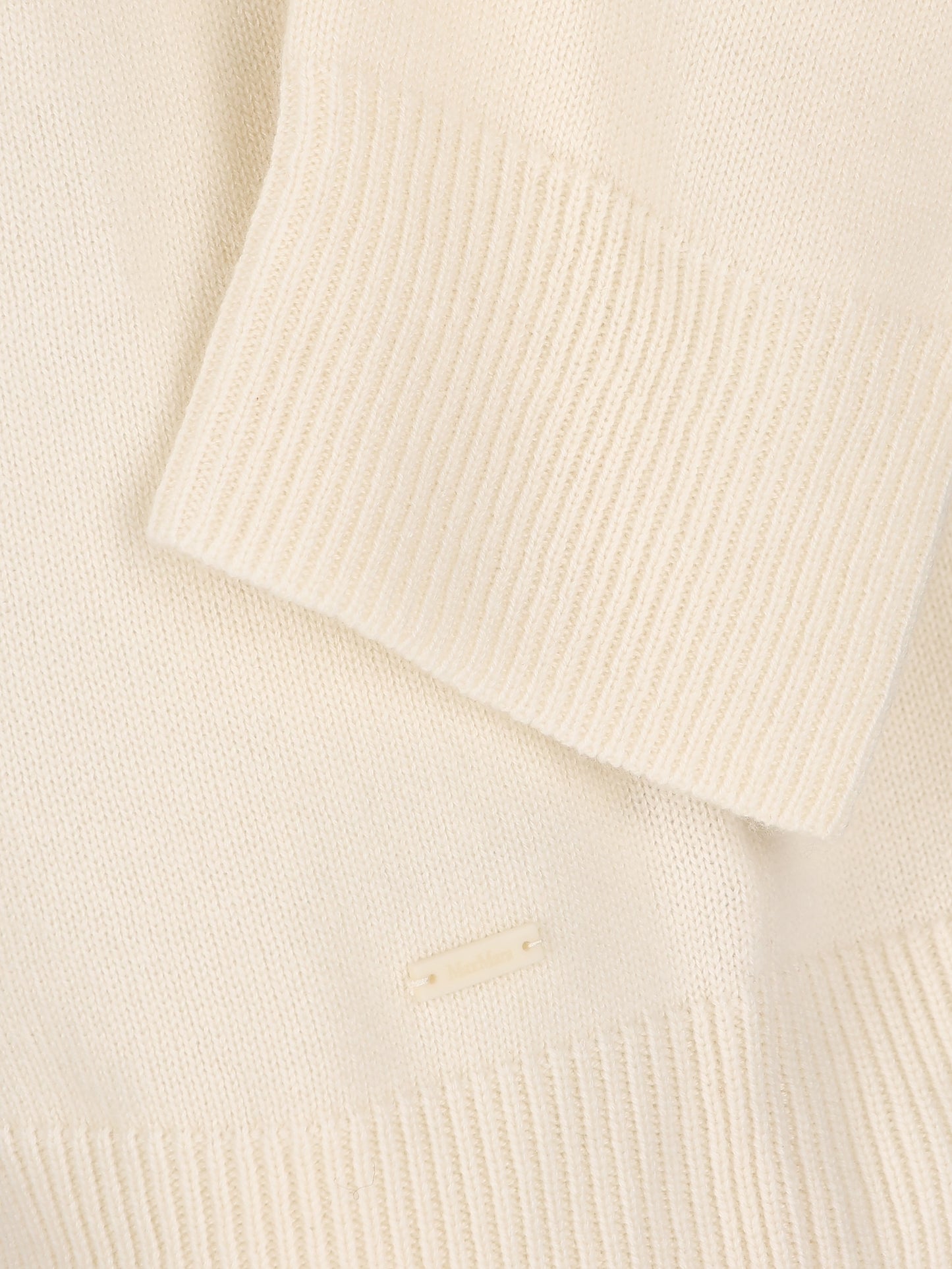 Maglia realizzata in cashmere. 2621366052600 001 MAX MARA