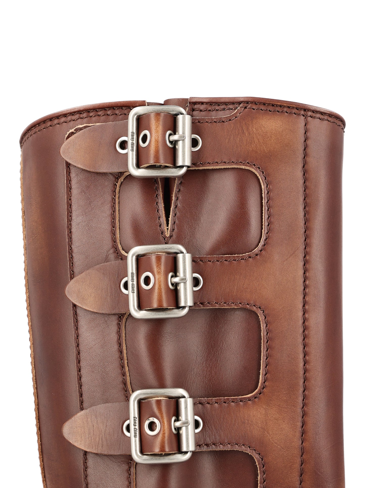 Stivali realizzati in pelle di vitello. 5W792D 3F33F0038 MIU MIU