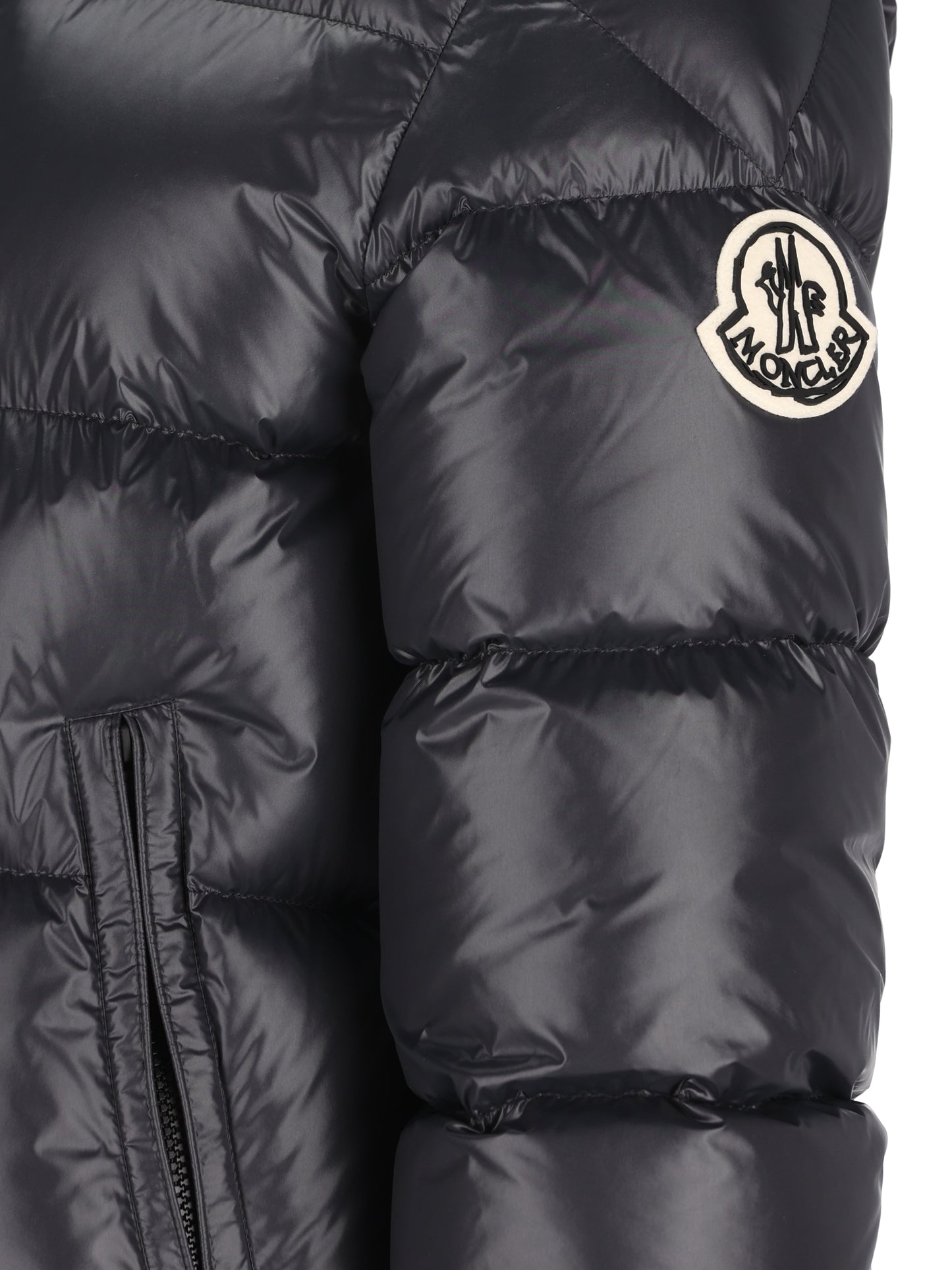 Piumino realizzato in poliammide. M1A00196 596XEP99 MONCLER
