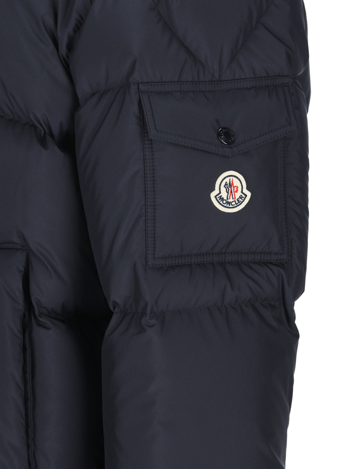 Piumino realizzato in poliestere. M1A00227 597YW778 MONCLER