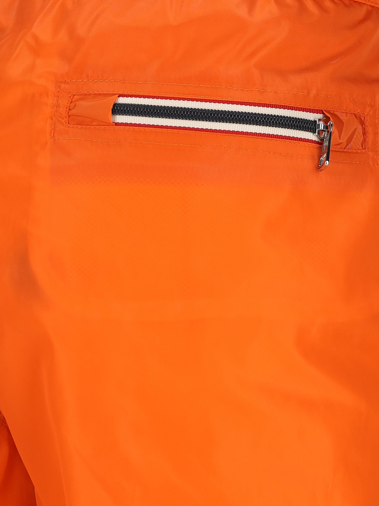 Shorts realizzati in nylon M2C00005 5985M323 MONCLER