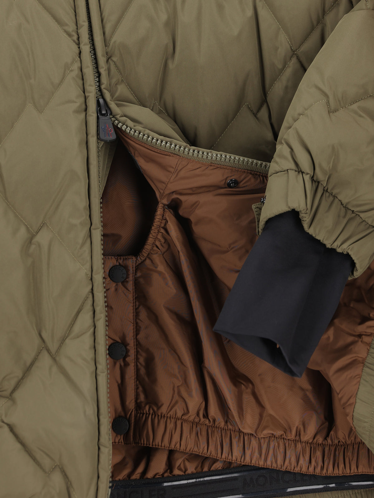 Piumino realizzato in poliestere. M1A00030 59876825 MONCLER GRENOBLE