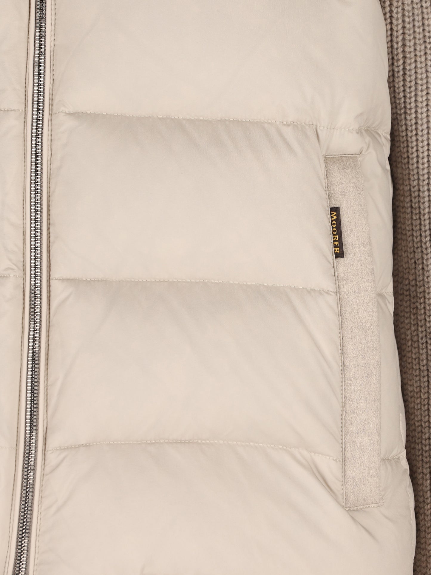 Piumino realizzato in lana e cashmere. MOUGI101201 U0033 MOORER