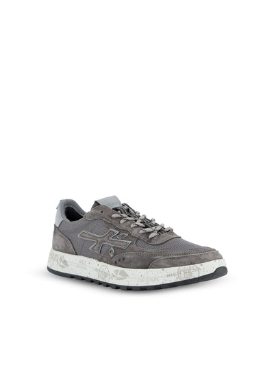 Sneakers realizzate in camoscio e tessuto. NOUS 8668 PREMIATA