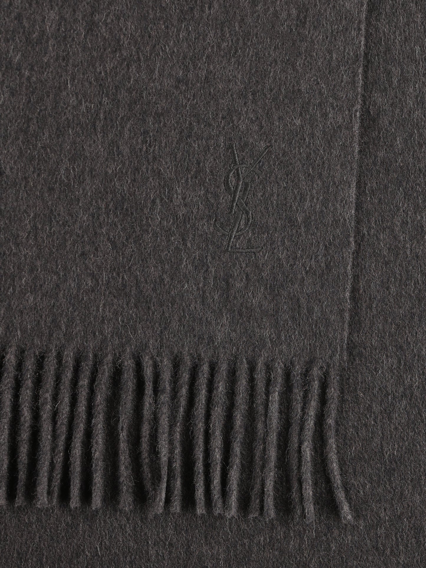 Sciarpa in Cashmere Nera con Monogram YSL A006VO 3Y2011100 SAINT LAURENT