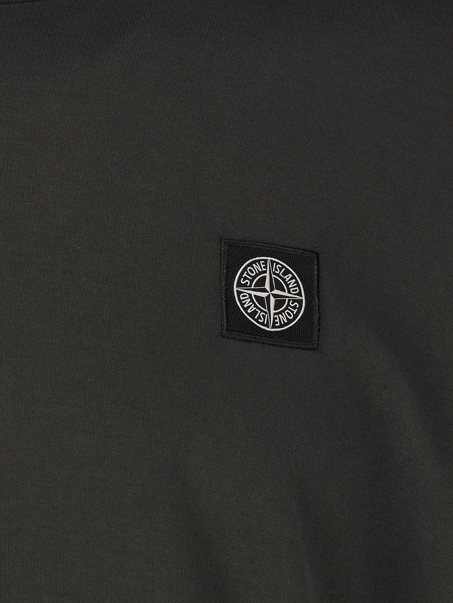 T-Shirt realizzata in cotone. 2100027 S0013V0062 STONE ISLAND
