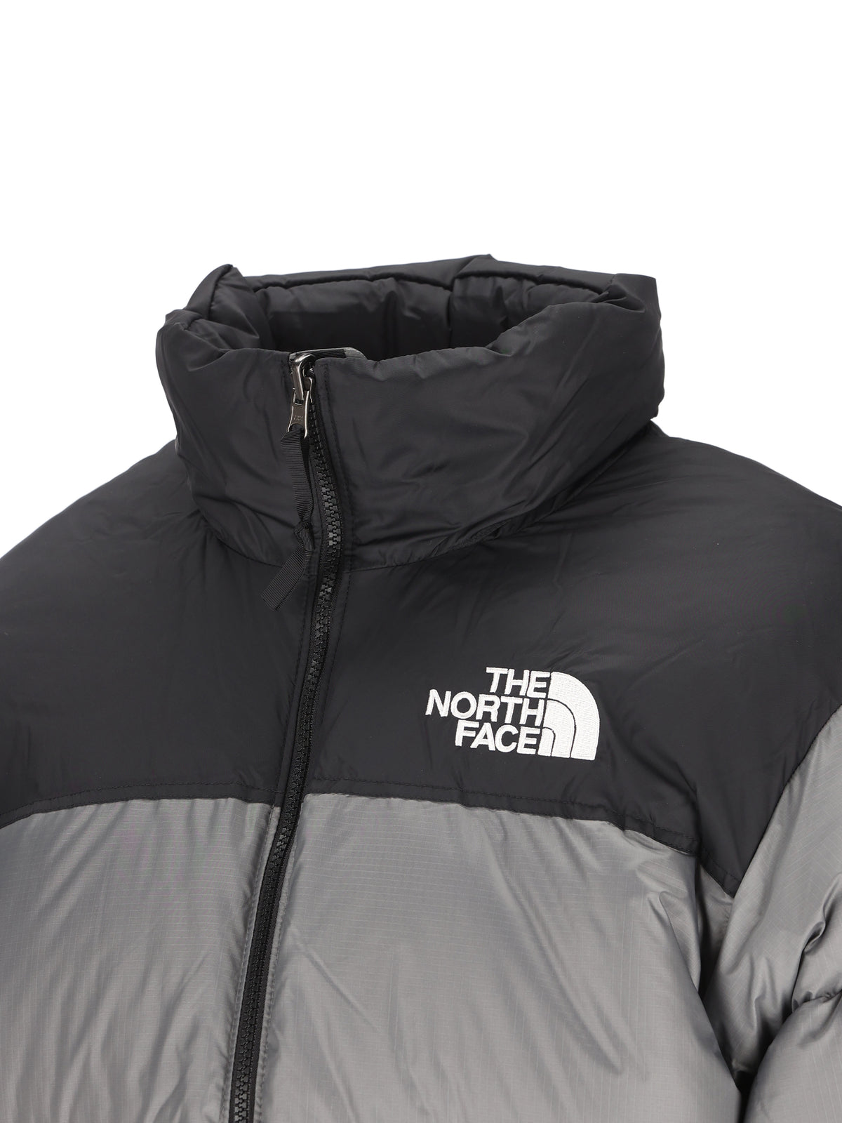 Giacca realizzata in nylon. NF0A3C8D RPI1 THE NORTH FACE