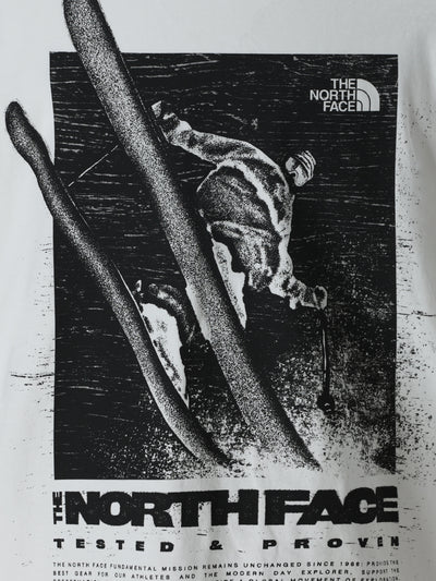 T-Shirt realizzata in cotone. NF0A8H6C FN41 THE NORTH FACE