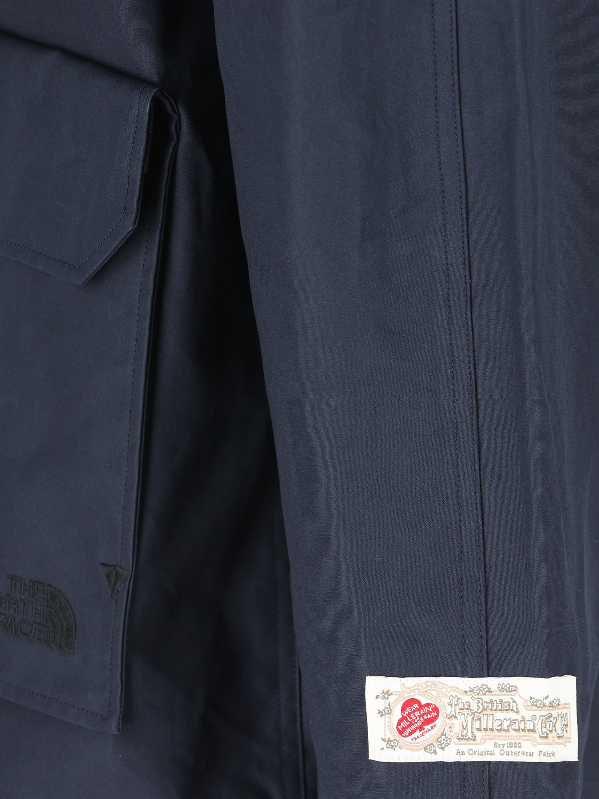 Giacca realizzata in cotone. NF0A8NUV J4F1 THE NORTH FACE