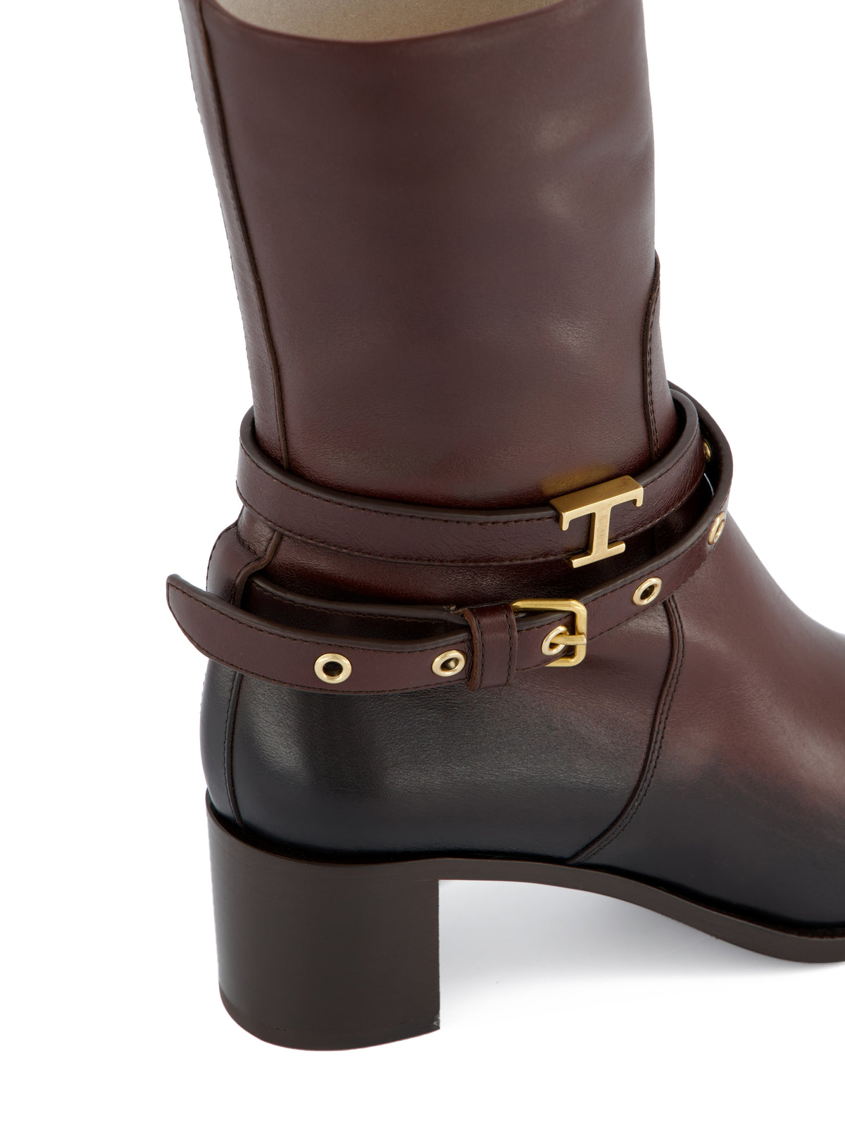 Stivaletto in pelle. XXW28M0KU80VYW S202 TOD'S