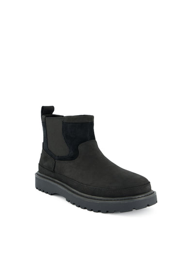 Stivali realizzati in camoscio. 1184610 BLK UGG