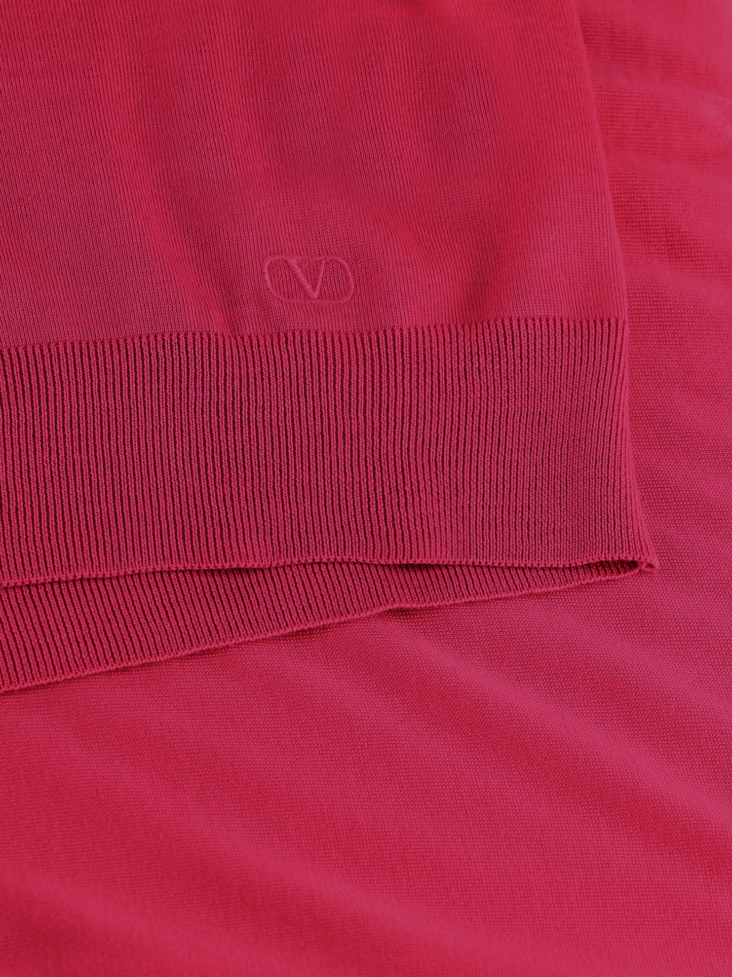 Maglia realizzata in lana vergine. 9B0KC77GAJH 1N2 VALENTINO GARAVANI