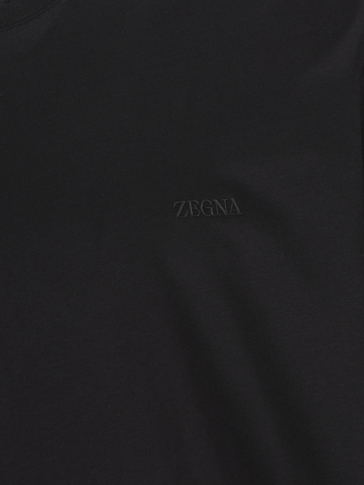 T-Shirt realizzata in cotone. RUI360A4 I765K09 ZEGNA