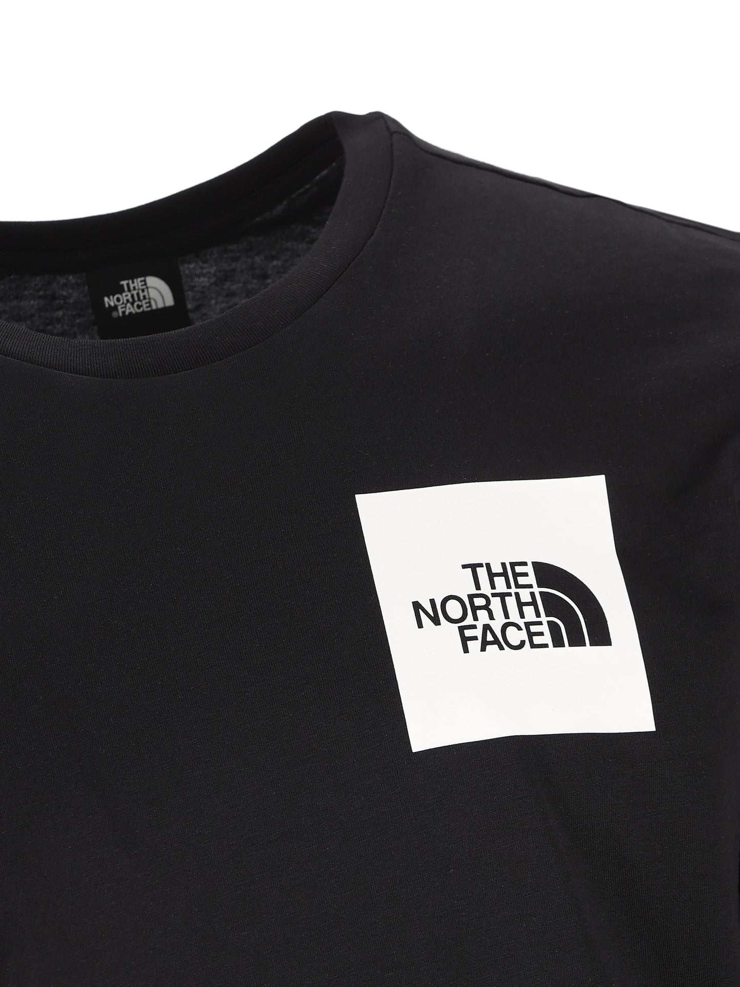 T-Shirt realizzata in cotone e poliestere. NF0A8A6M JK31 THE NORTH FACE