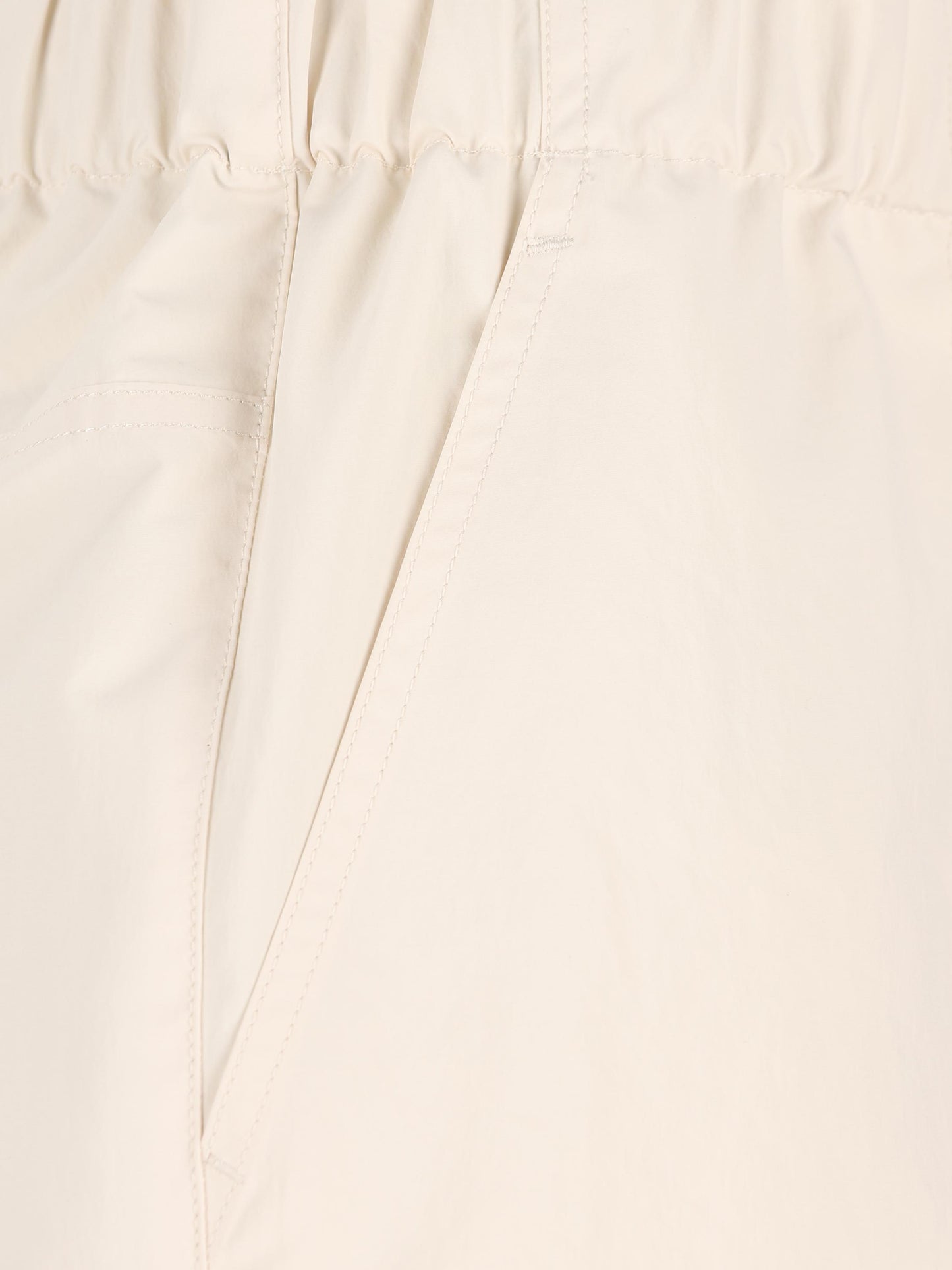 Shorts realizzati in poliestere. W2B00005 597SL050 MONCLER GRENOBLE