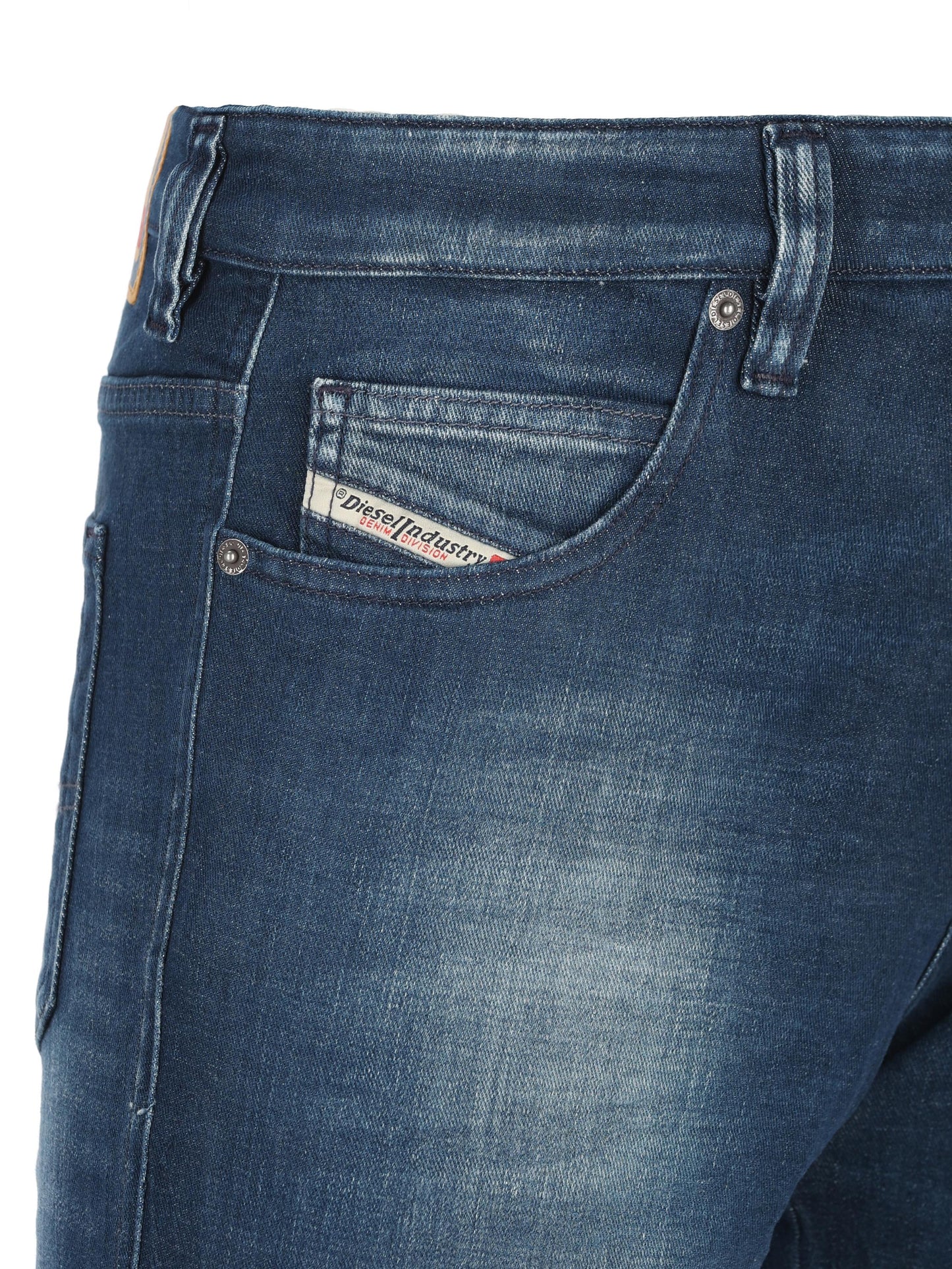 Jeans realizzati in cotone. A15797 0ADBQ01 DIESEL